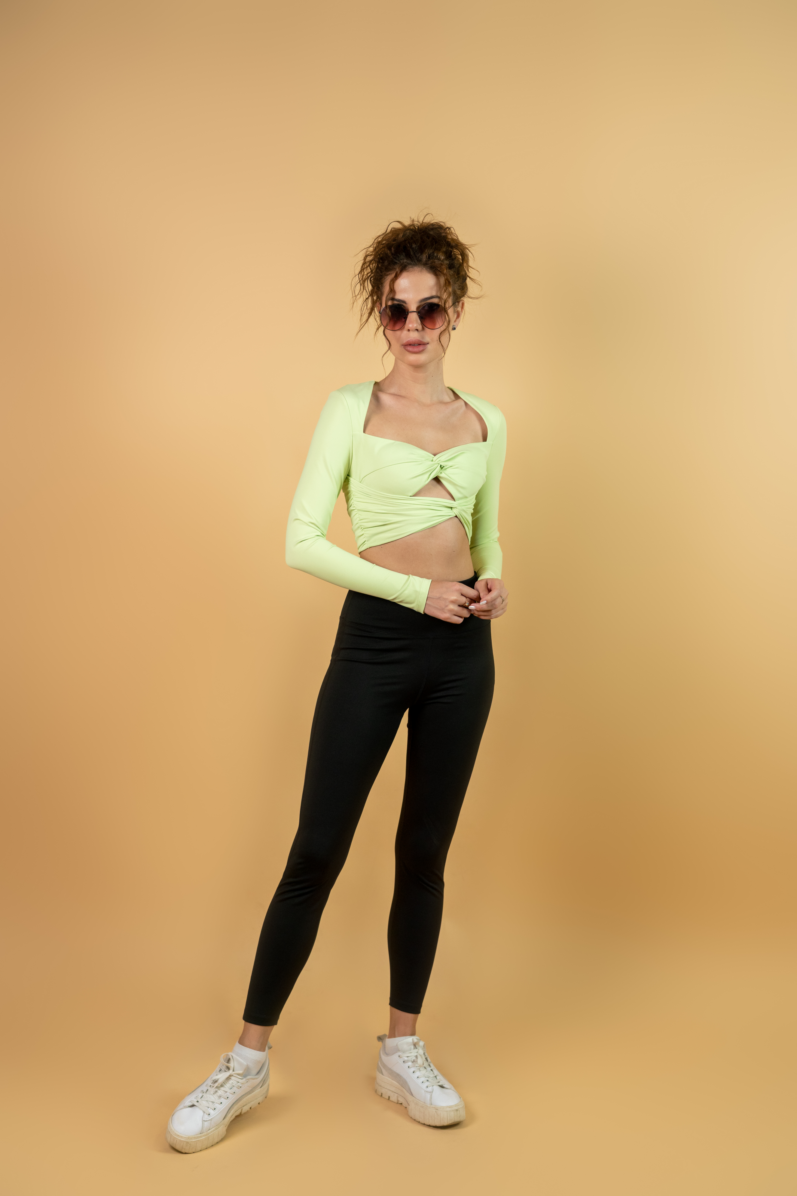 Seamless Pastel Green Yoga Top for Women – Lightweight & Stretchy